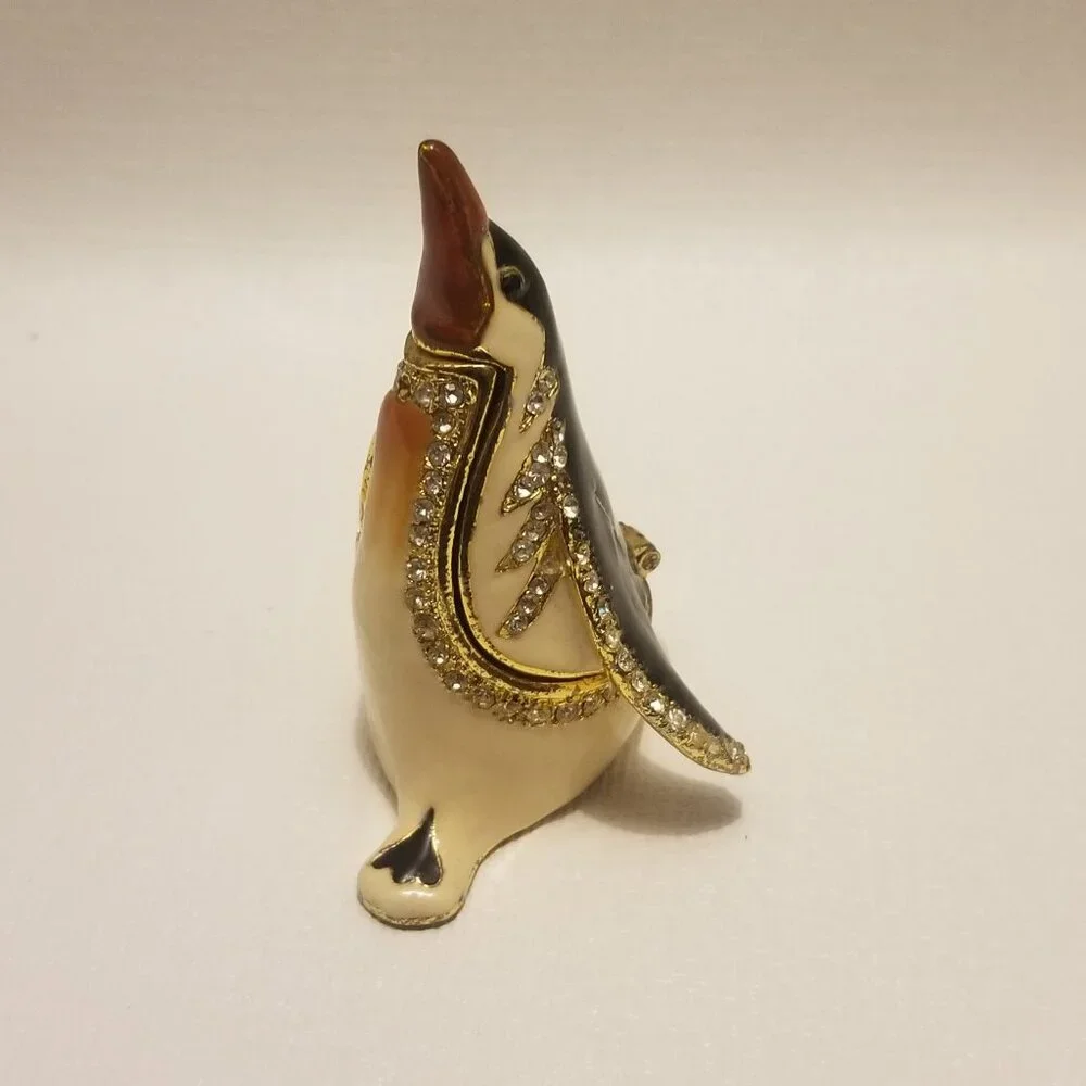 Gorgeous bedazzled penguin-shaped trinket box - Picture 5 of 9